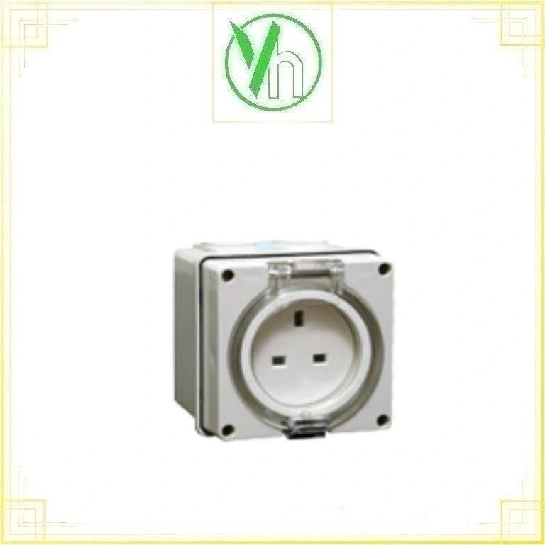 Ổ cắm chống thấm 110-250V 56SO332 Sino - Vanlock 56SO332