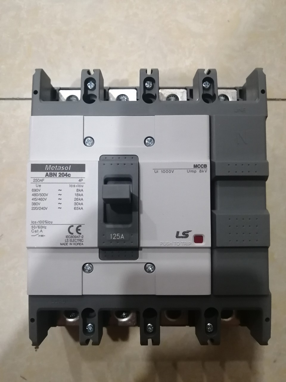 https://vanvh.com/abn204c-4p-125a-30ka-1-4045