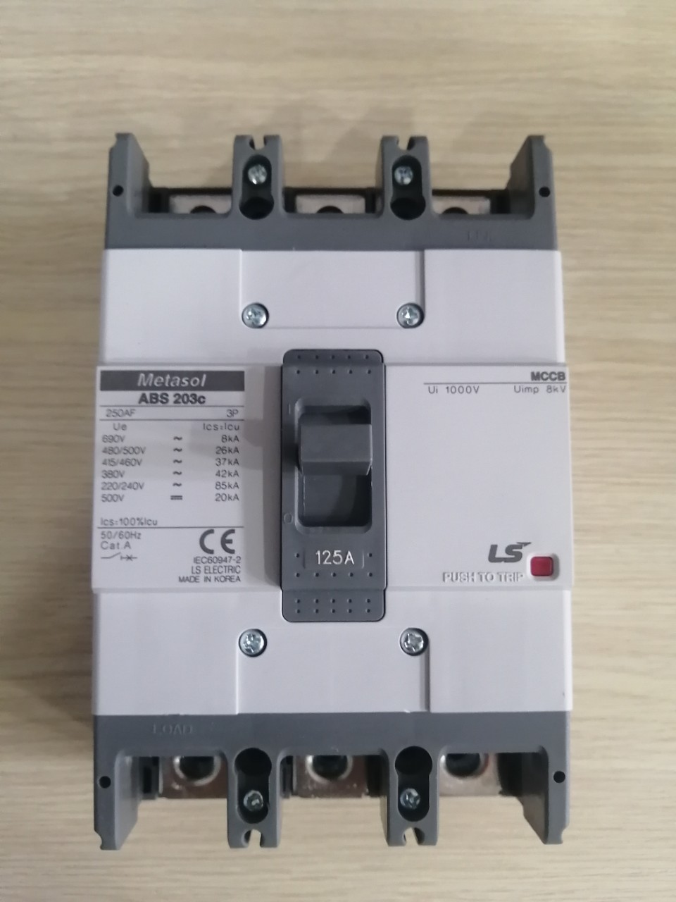 https://vanvh.com/abs203c-3p-125a-1-8274