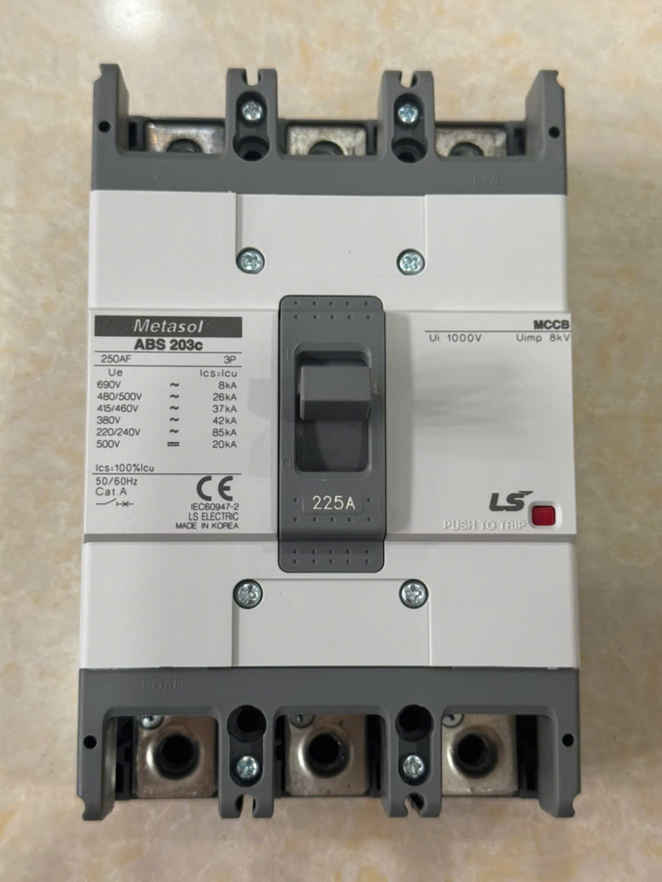 https://vanvh.com/abs203c-3p-225a-2-339