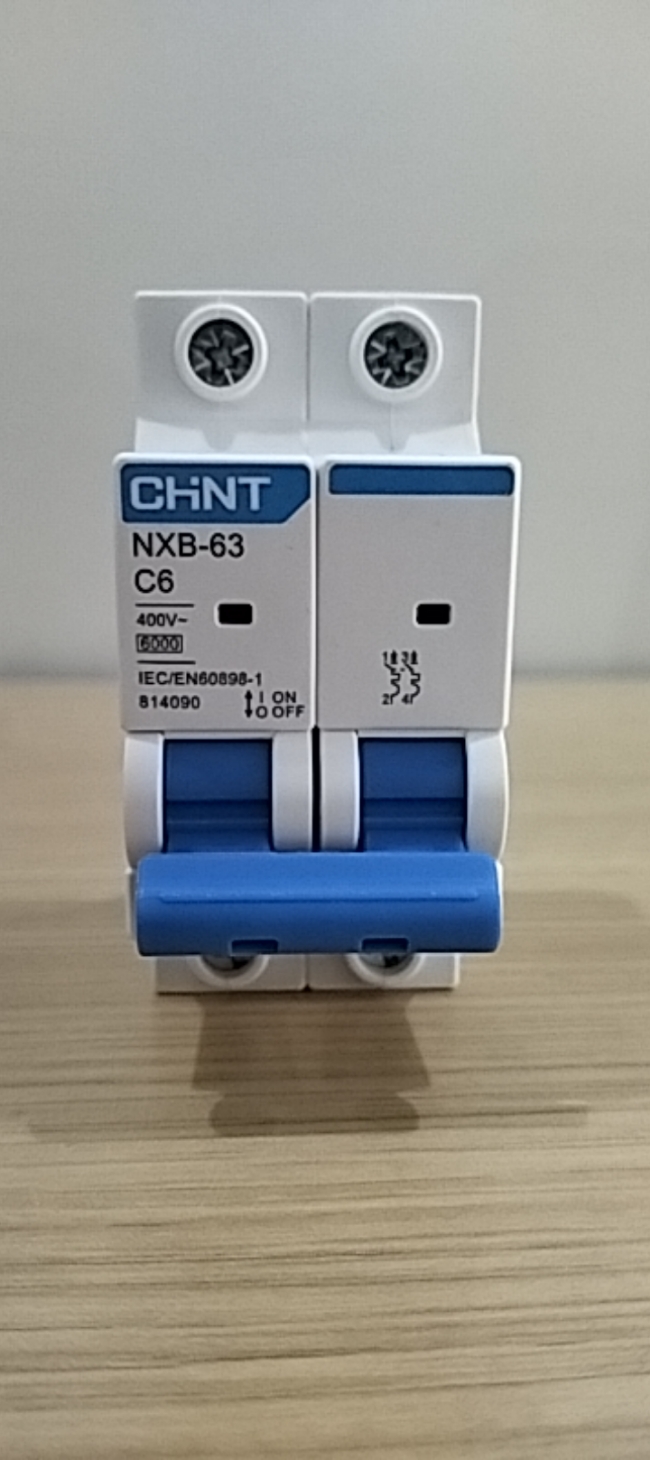 https://vanvh.com/anh-4232-z4745956167008_99559c9c50491b0fbca29df754199d73