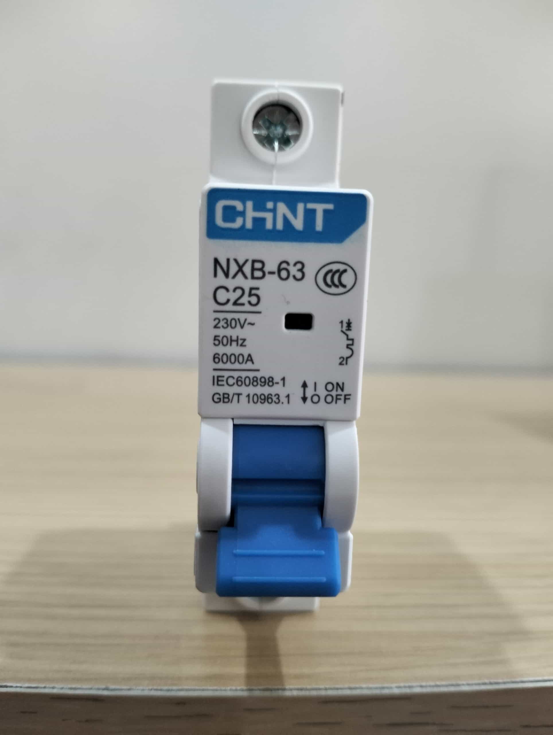 https://vanvh.com/anh-7982-z4740904854313_8f1ab543bb8e22128b1e833402f66be9-min