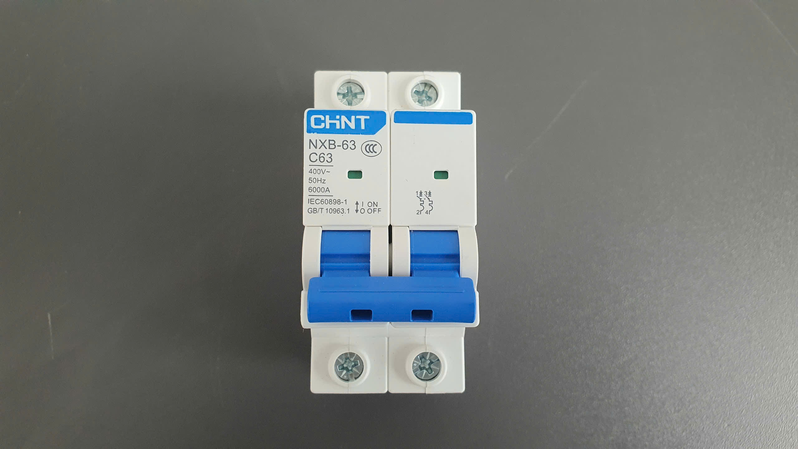 https://vanvh.com/c63-(1)-(1)-(1)