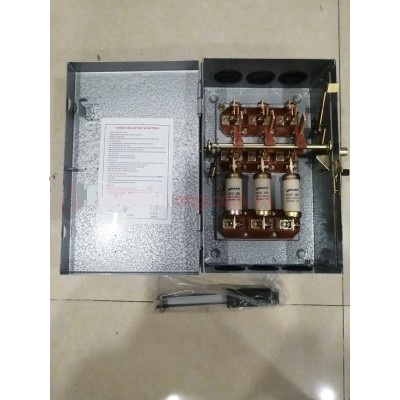 https://vanvh.com/cau-dao-hop-3p-200a-3-2646