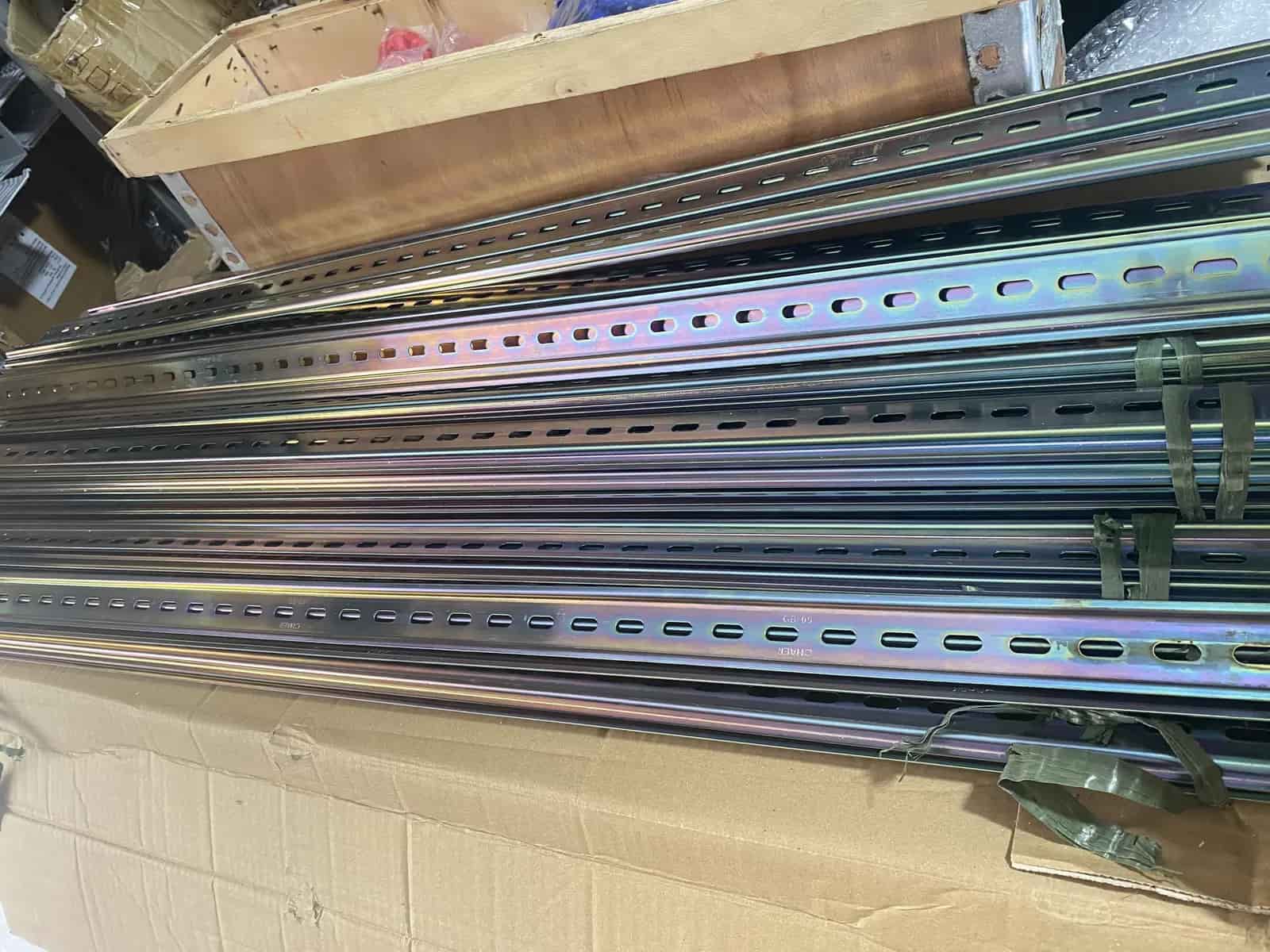 https://vanvh.com/thanh-ray-sat-cai-at-2243273j25049-min