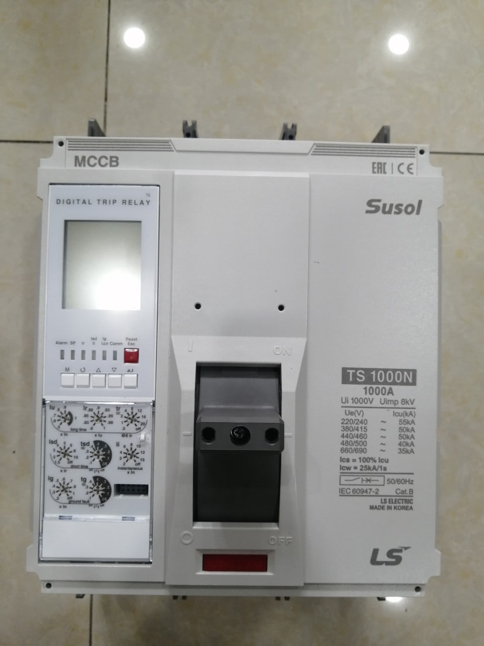 https://vanvh.com/ts1000n-3p-1000a-50ka-1-2052-min
