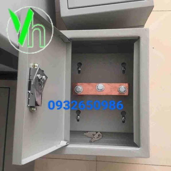 Tủ ,hộp kiểm tra tiếp địa 210x160x100 Việt Nam HTD2016