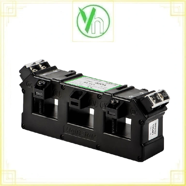 Biến Dòng Đo Lường Vuông Light Star KBF-43 200/5A Light Star KBF-43 200/5A
