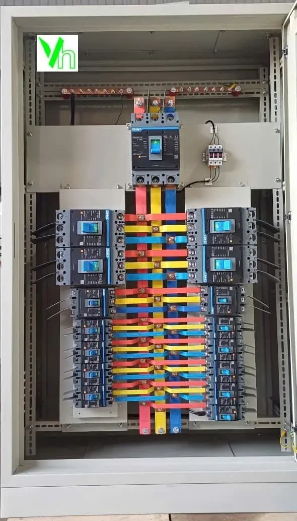 Tủ điện phân phối  800A Chint VH TTPP800A