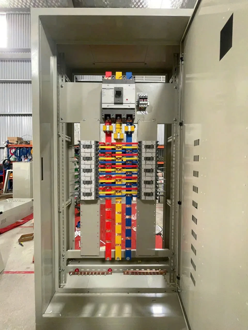 Tủ điện tổng nhà xưởng 500A VH 500A