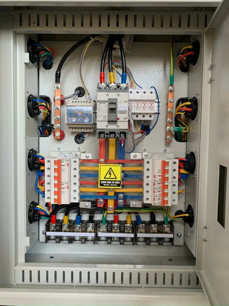 Tủ điện thi công VH Tủ điện thi công